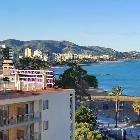 Fully-equipped, Ideal Beach-front Appartement *