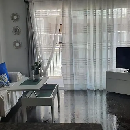 Fully-equipped, Ideal Beach-front