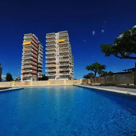Fully-equipped, Ideal Beach-front *